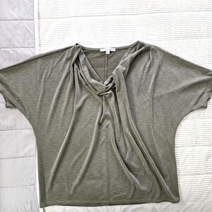 Green Envelope Elegant Olive Green Women's Top Size L